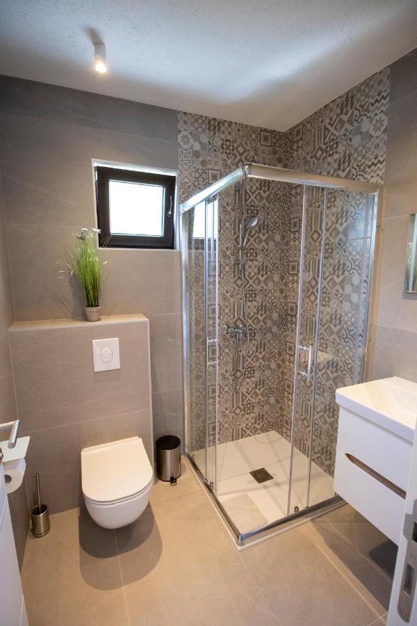 Emmi Apartments Marusici  エクステリア 写真
