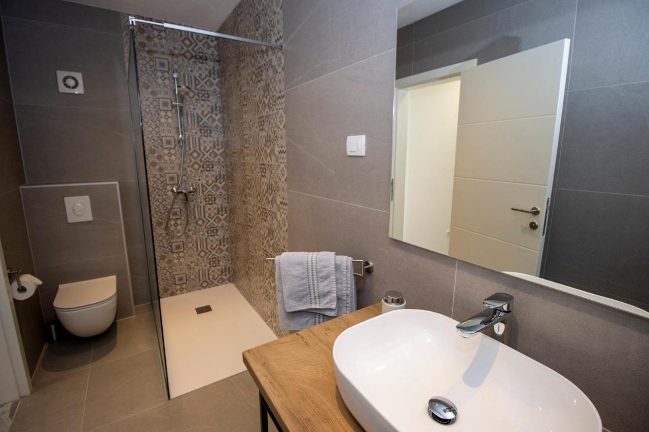 Emmi Apartments Marusici  エクステリア 写真