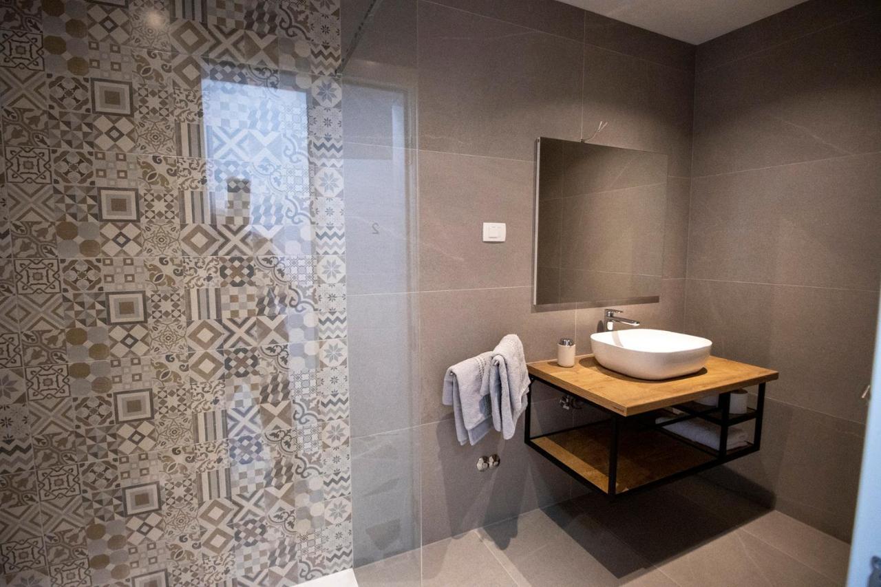 Emmi Apartments Marusici  エクステリア 写真